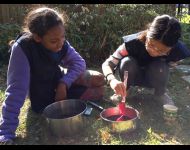 Kamilah-Jillian-natural-dyes